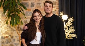 مسلسل تحت نفس المطر مترجم HD